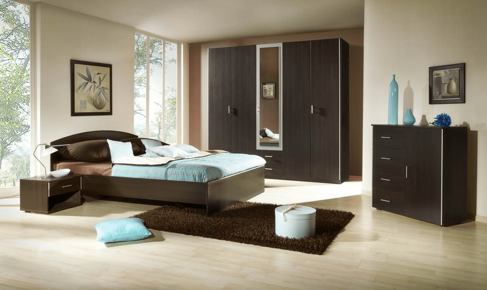 Bedroom decor with brown furniture Bedroom decor with brown furniture