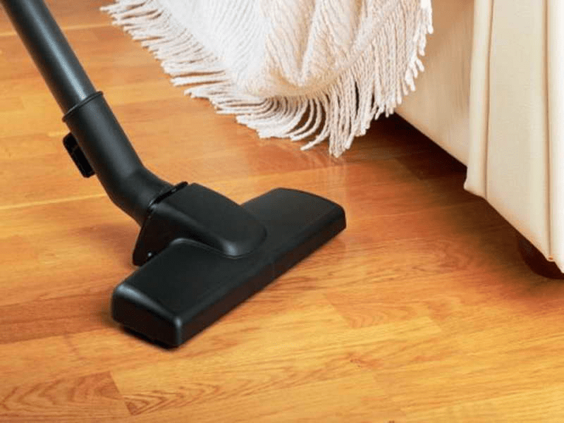 Laminate wood floor vacuum cleaners