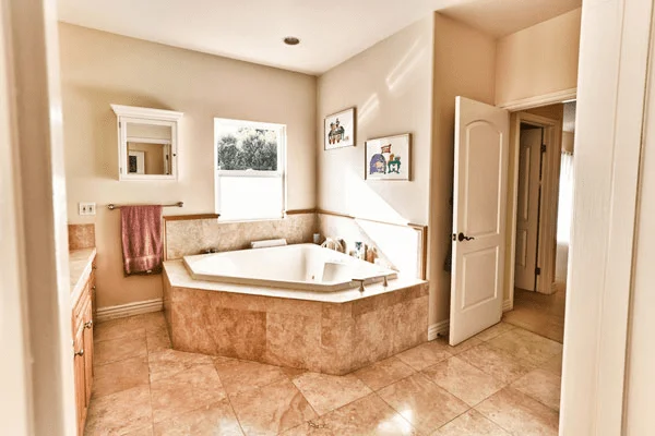 Master bathroom paint color ideas, Beige