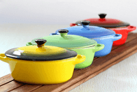 Ceramic baking dish with lid Ceramic baking dish with lid