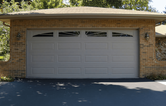 Single garage door design