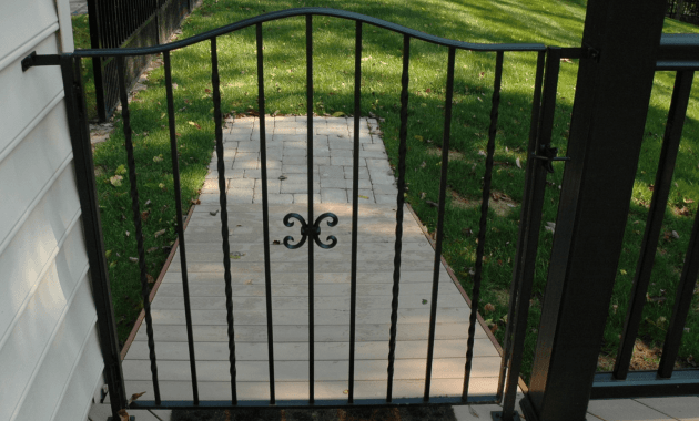 Metal porch gate Metal porch gate