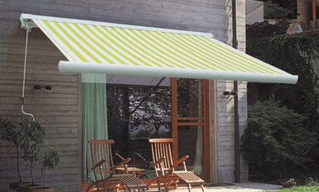 Retractable automatic porch covers