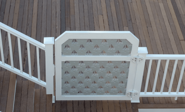 Vinyl porch gate Vinyl porch gate