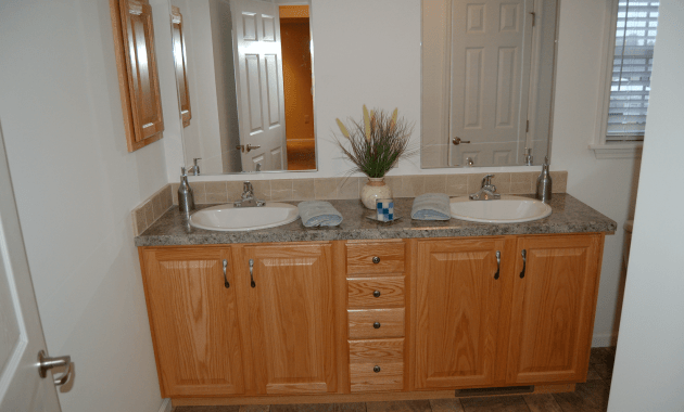 Bathroom vanity cabinets oak
