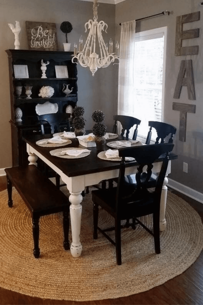 Ways on How to Decorate a Black Glass Dining Table