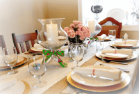 How to Decorate a Dining Room Table for Easter How to Decorate a Dining Room Table for Easter