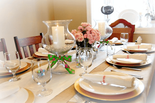 How to Decorate a Dining Room Table for Easter How to Decorate a Dining Room Table for Easter