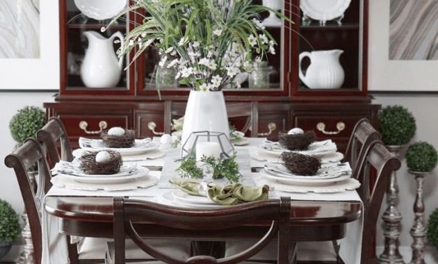 How to Decorate a Dining Room Table for Spring
