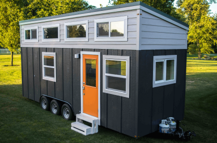 Simple tiny house one level design exterior