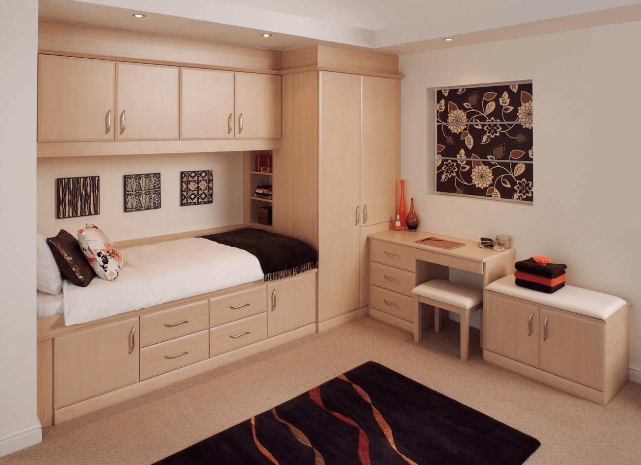 Build-in Storage Furniture Set for Small Bedroom