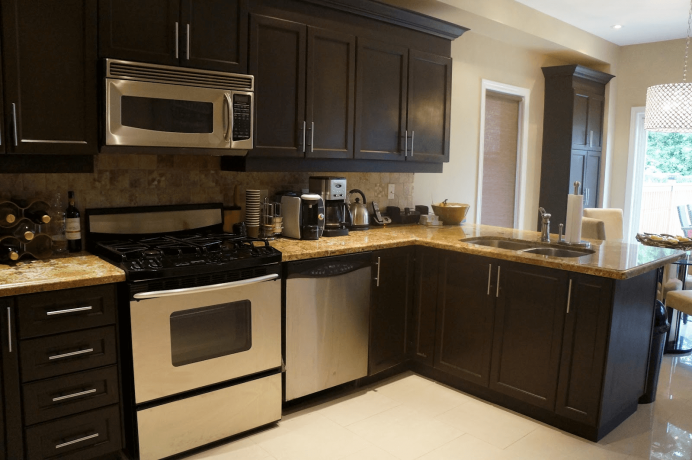 Kitchen cabinet transformation impression with Rust-Oleum refinishing kits