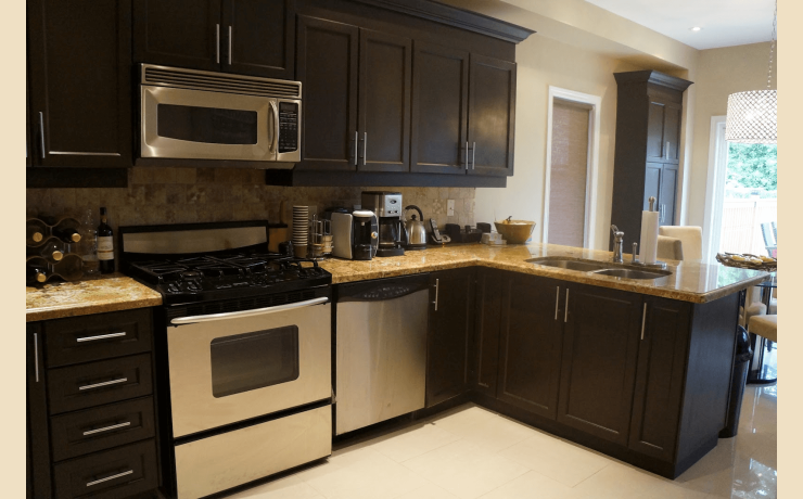 Kitchen cabinet transformation impression with Rust-Oleum refinishing kits