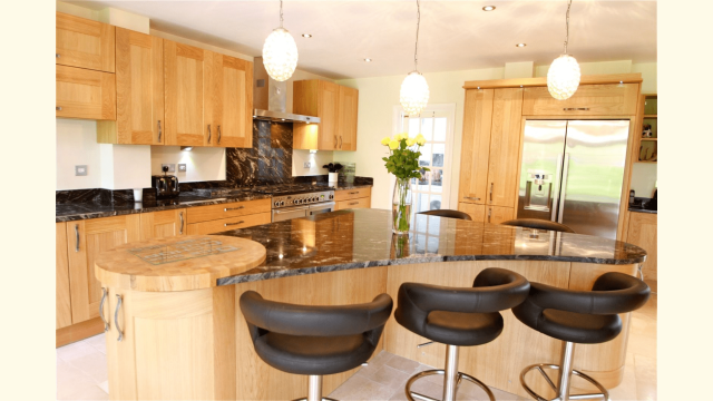 Natural wooden Kitchen Island Stools with Backs and Arms