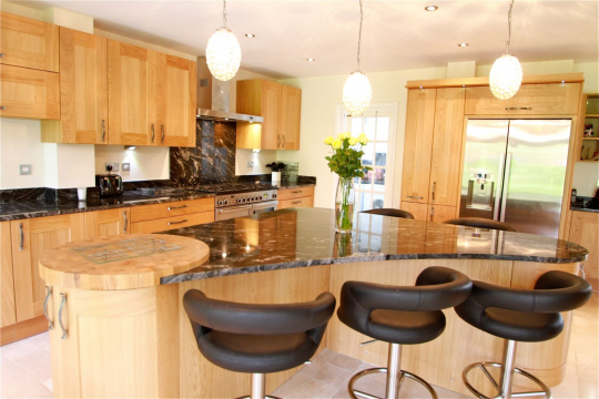 Natural wooden Kitchen Island Stools with Backs and Arms