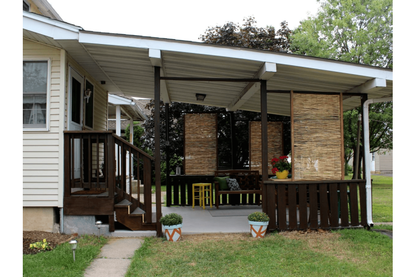 Privacy screen patio enclosures