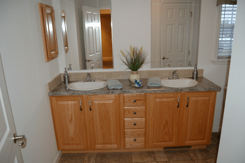 Bathroom vanity cabinets oak