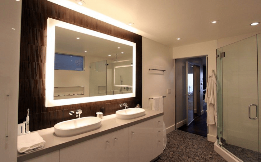 Bathroom vanity mirror with built in lights