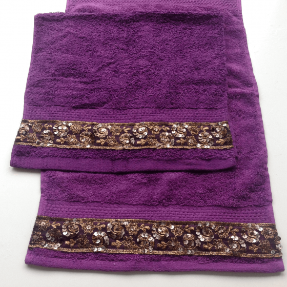 Purple decorative bathroom towels