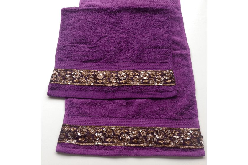 Purple decorative bathroom towels